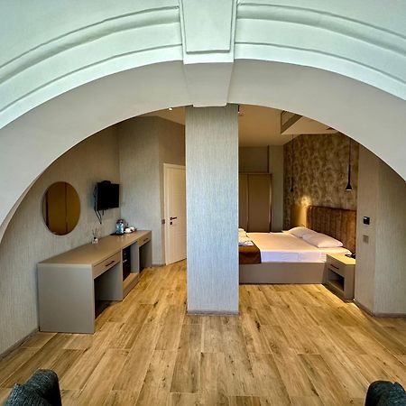 Emerald Hotel 바투미 외부 사진