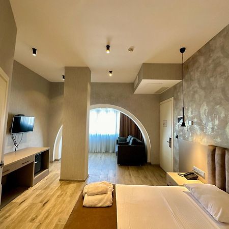 Emerald Hotel 바투미 외부 사진