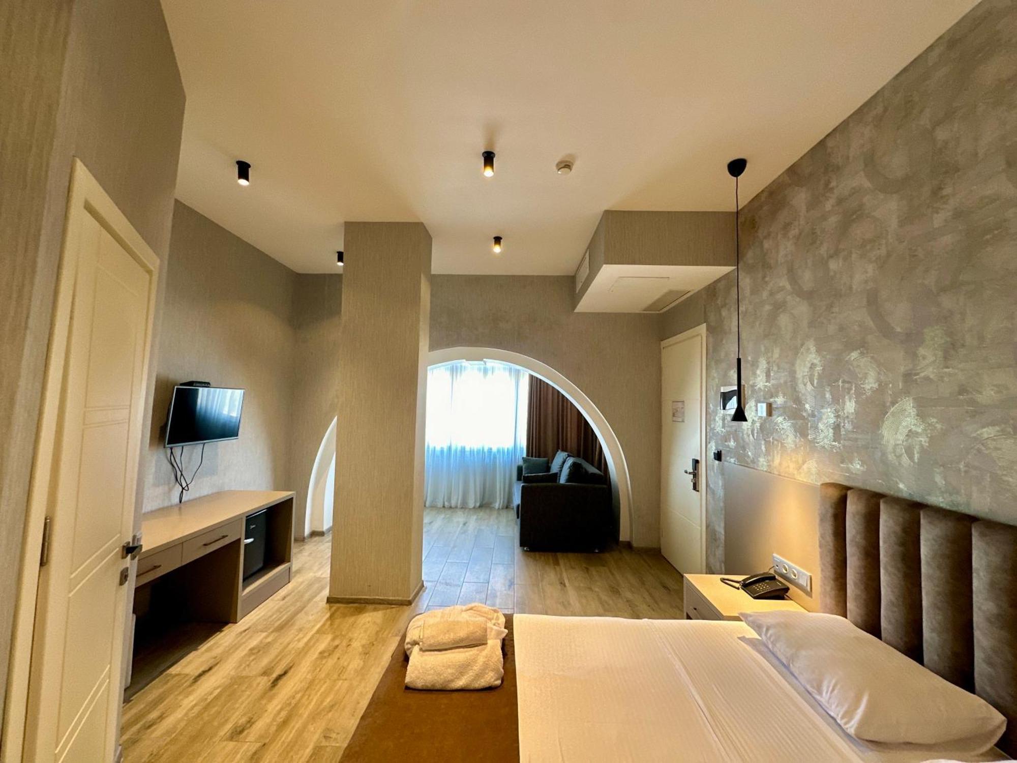 Emerald Hotel 바투미 외부 사진